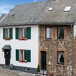 Modern In Reifferscheid With Garden アパート ヘレンタール