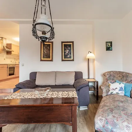 Modern In Reifferscheid With Garden هيلينثال