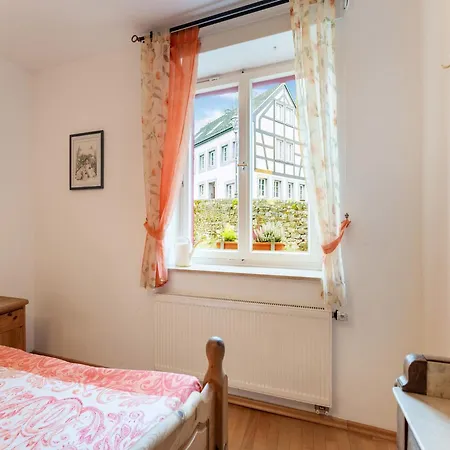 Διαμέρισμα Modern In Reifferscheid With Garden Hellenthal