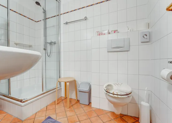 Modern In Reifferscheid With Garden *